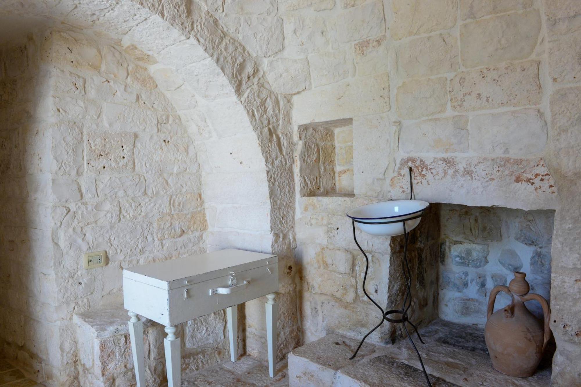Trulli Lisanna - Apulian Hideaway With Pool Apartment Antonelli Exterior photo