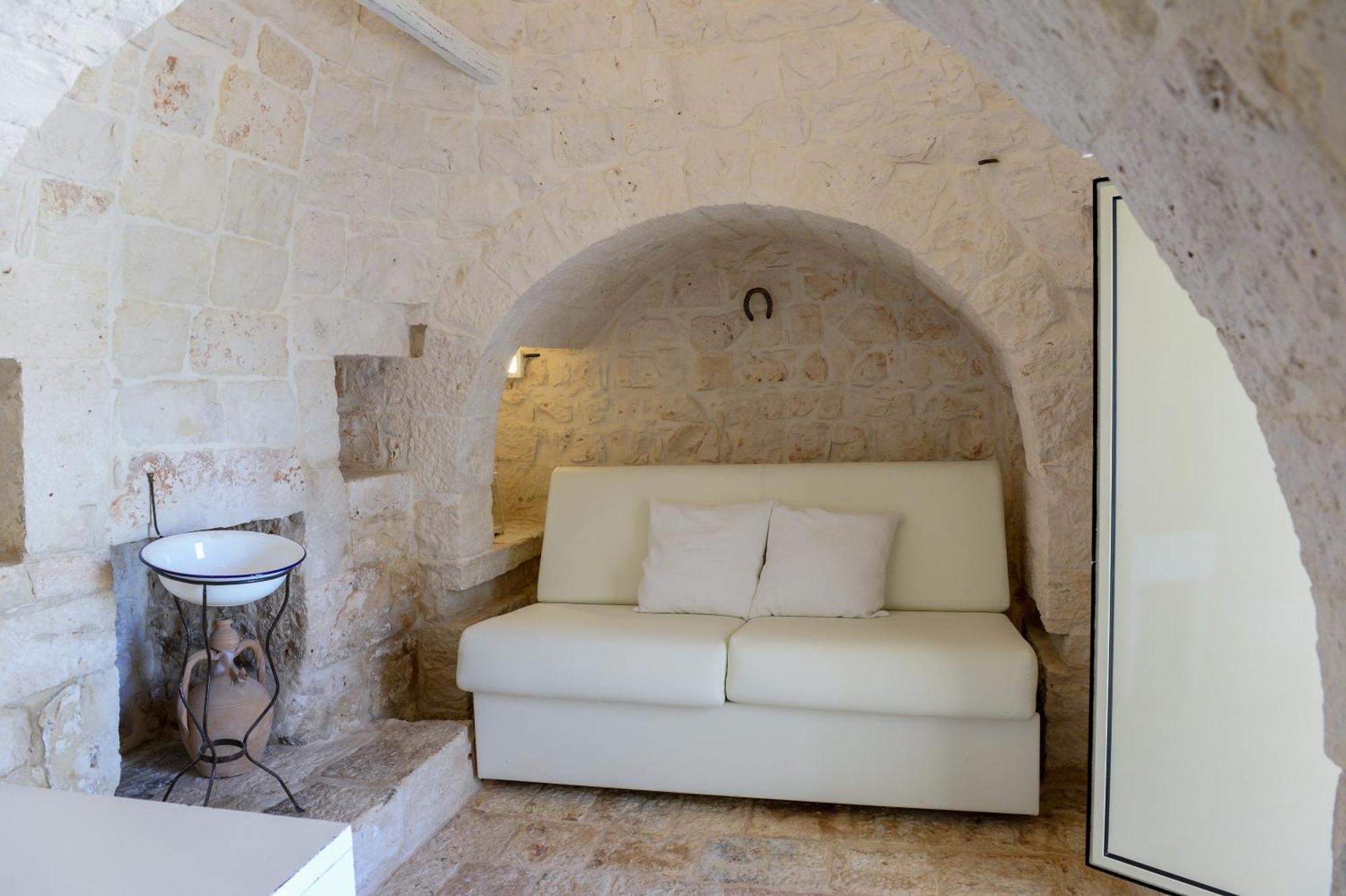 Trulli Lisanna - Apulian Hideaway With Pool Apartment Antonelli Exterior photo