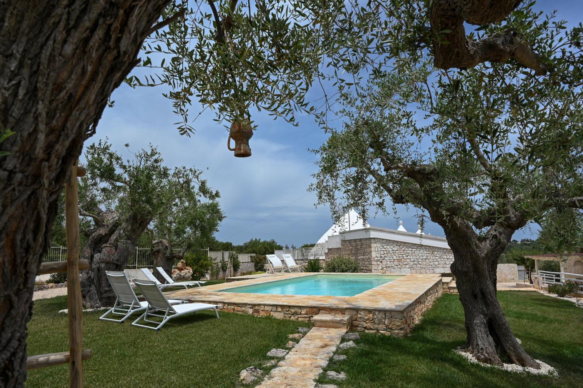 Trulli Lisanna - Apulian Hideaway With Pool Apartment Antonelli Exterior photo